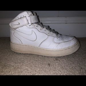 White Air Force 1’s High Tops